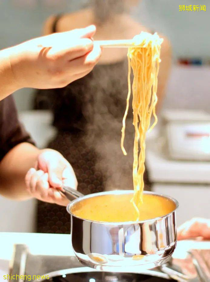 新加坡叻沙Laksa,此生必吃十大美食之一