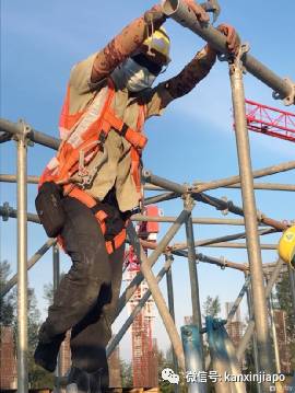 中国劳工新加坡生活录:背井离乡的酸甜苦辣