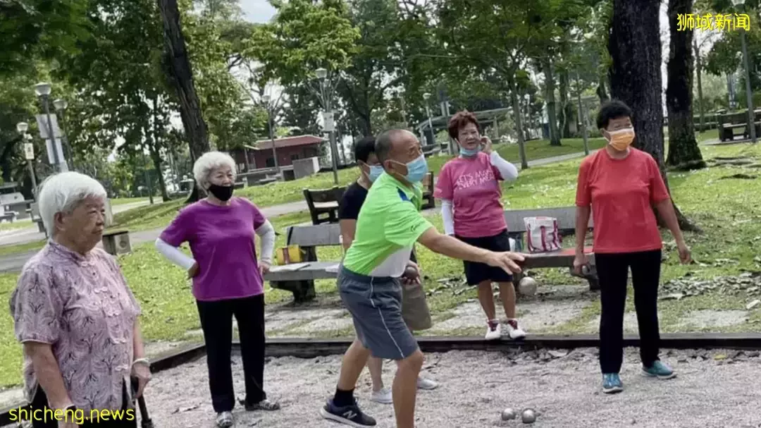 新加坡各学校放宽防疫措施，未接种学生可参与活动