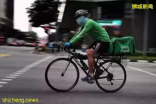 “崩溃！我在新加坡点外卖，却吃出大蜥蜴...”
