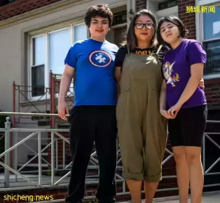 东海岸人挤爆!日增100万例的美国,将新加坡紧急列入高风险国家?!网友:谢谢你们