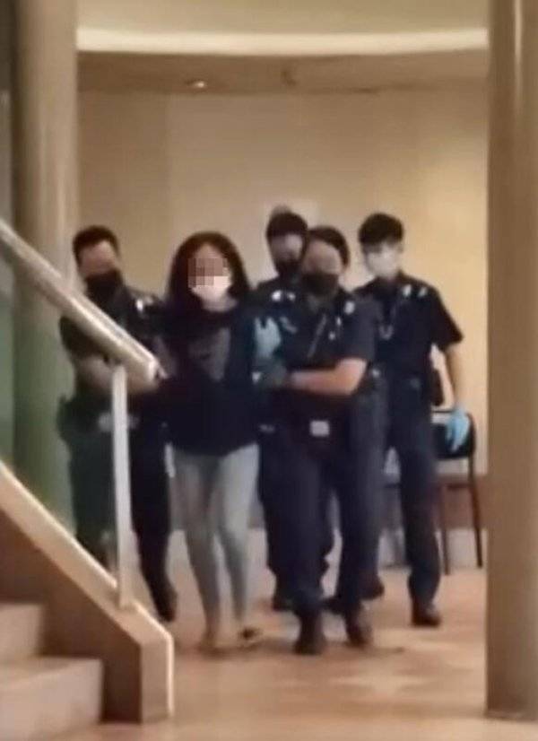 阿嫂砸酒瓶 划伤阿叔颈