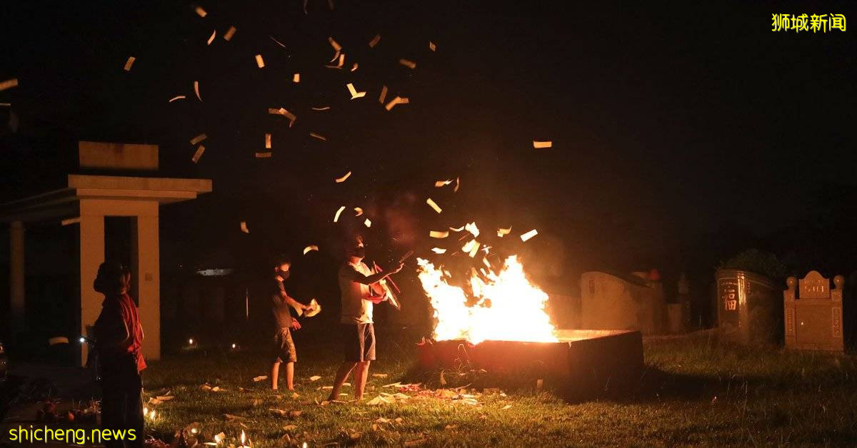 祈求疫情赶快好转 农历7月拜“好兄弟”