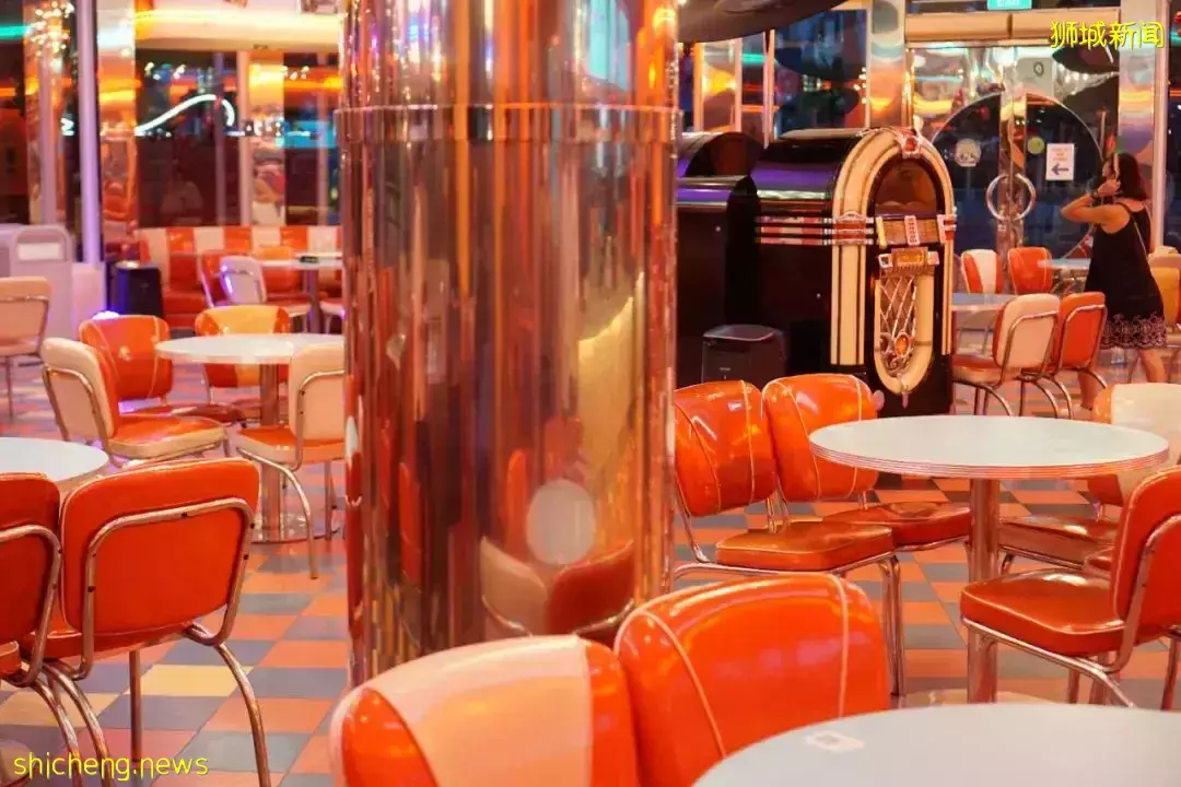 新加坡环球影城隐藏新玩法，仅2天！烟火秀、现场演出、不用排队、热带飘雪、网红美食