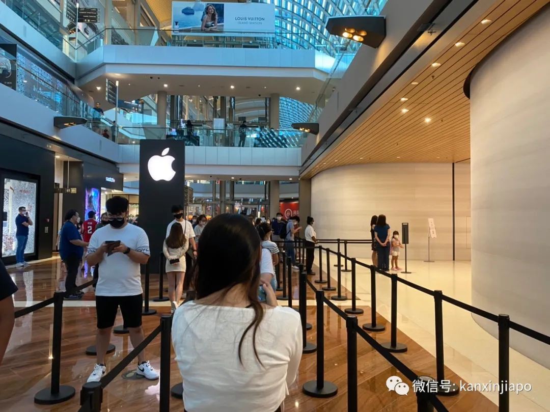 多图实拍科技感超强,逛全球首个水上苹果商店初体验