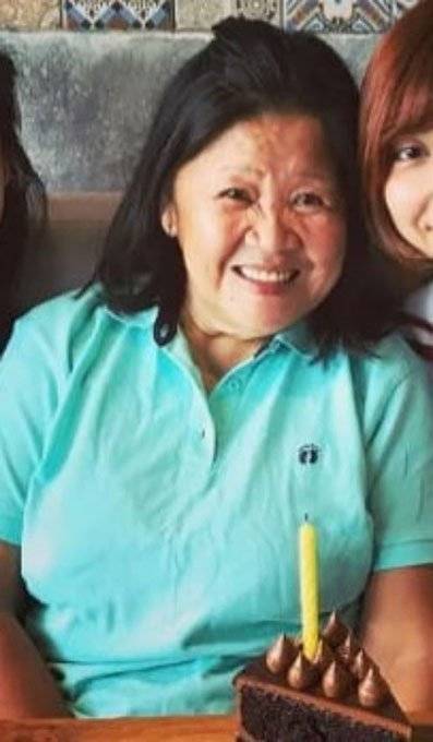 菲佣突中风瘫痪 姐妹当她家人照顾