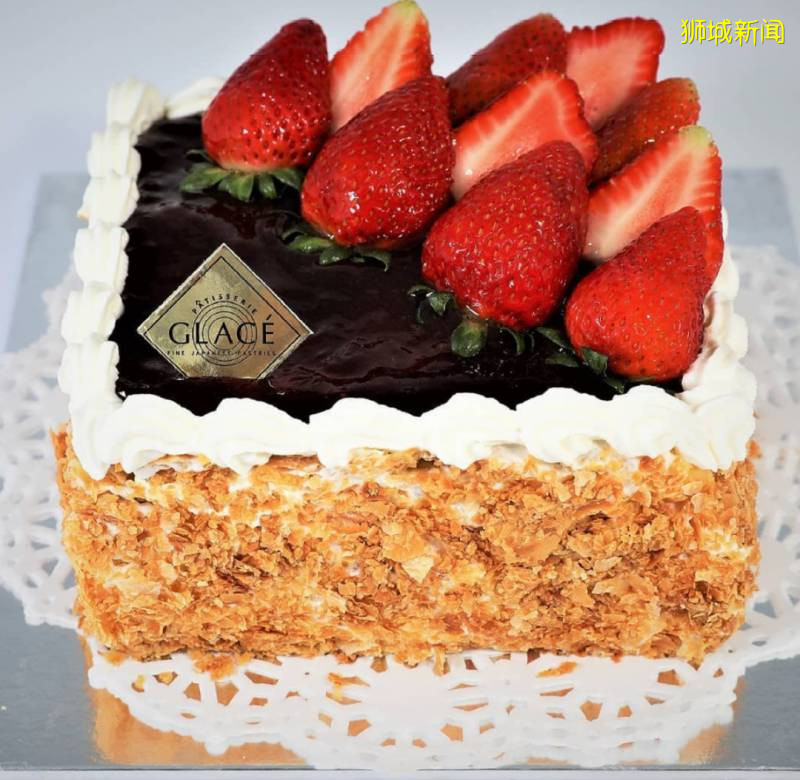 讓獅城壓抑的生活中,添上草莓的的色彩