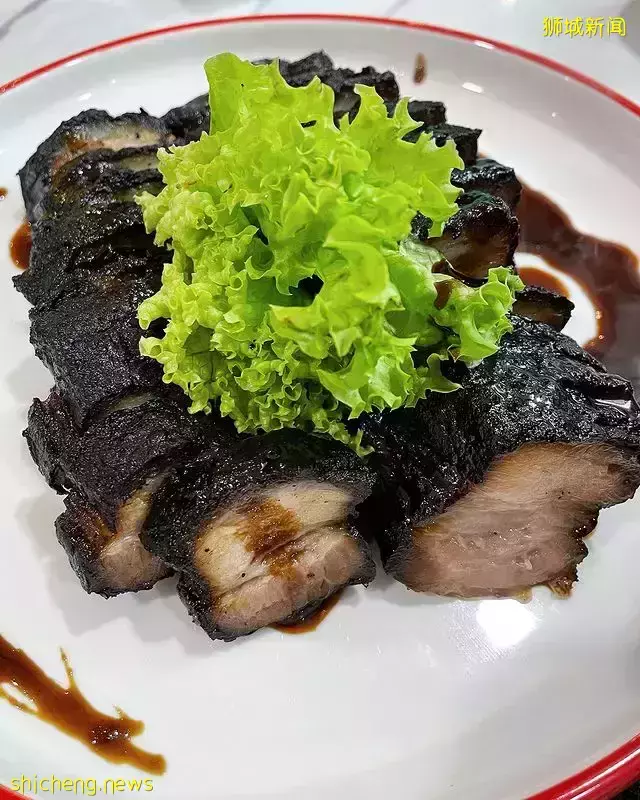 創意叉燒料理店“Char Seal Bar”😲最愛黑黑焦焦的叉燒!搭配沙拉+蓋飯+黯然銷魂面,顛覆想像