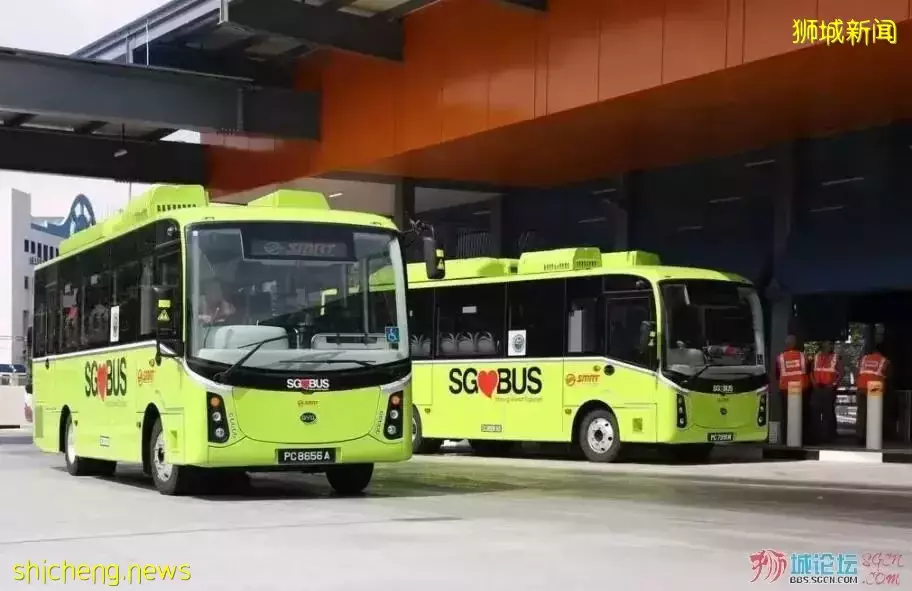 新加坡上百名腳踏車“霸占”巴士車道,公然挑釁、逼停大巴車