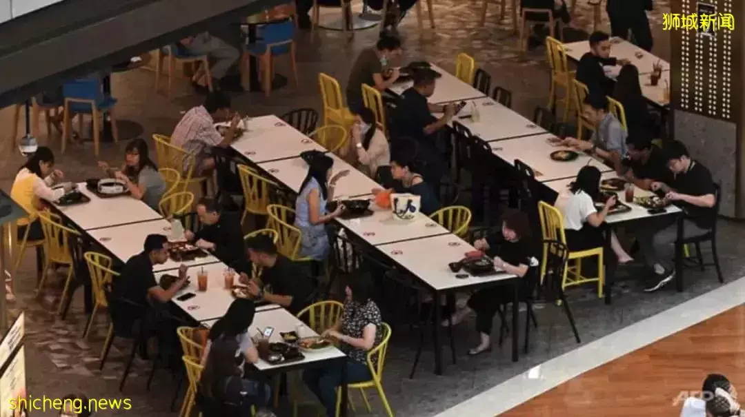 今天起,新加坡可免预约打第4针疫苗!张文宏:中国或也考虑