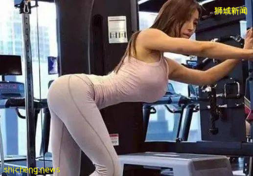 新加坡超模走红,颜值不输林志玲,笑容超甜