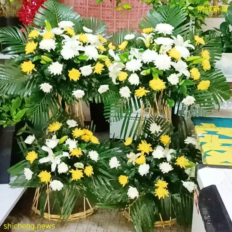 大跌眼鏡！新加坡祭拜用的白色菊花，居然在這裏成母親節禮物