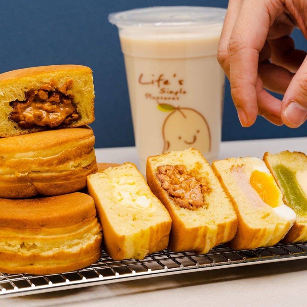 愚人节促销活动😜 国民小吃“Mr Bean”招牌经典豆浆只要S$1🔥 车轮饼也推出限时快闪促销