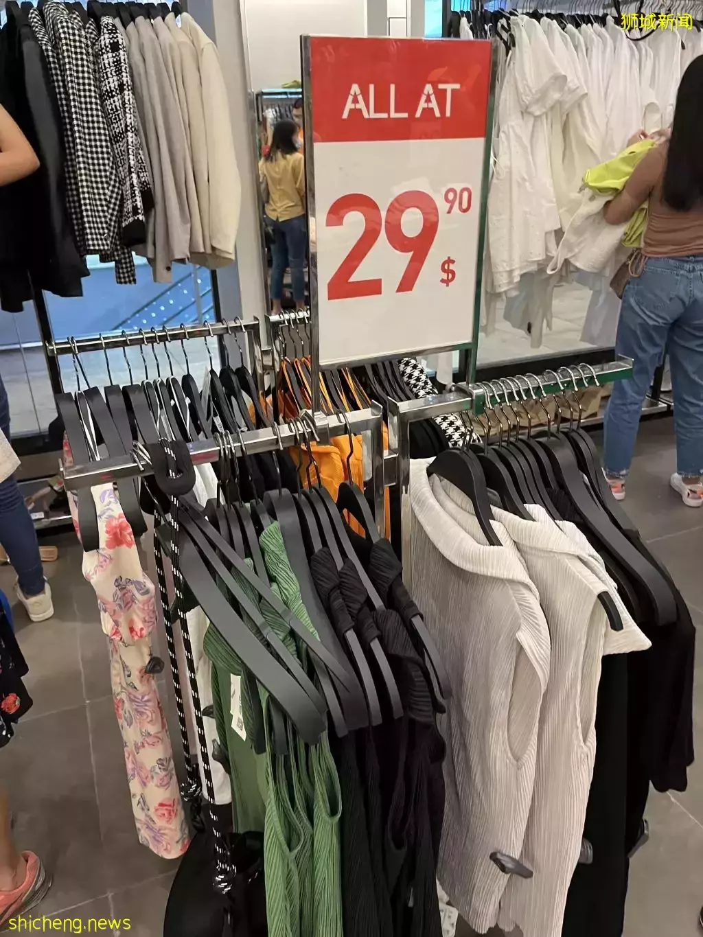 ZARA夏季大促低至3折!线上、线下同时进行!周末去买美衣吧