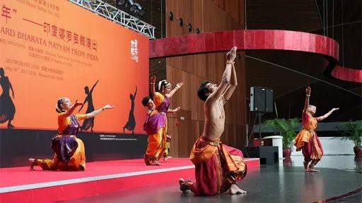 呆在獅城太無聊?帶你邂逅不一樣的“異域風情”!