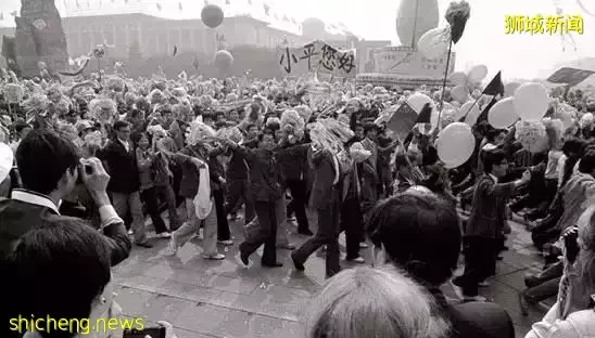 78年，邓小平访问新加坡，李光耀问他：如果你出生在新加坡会怎样