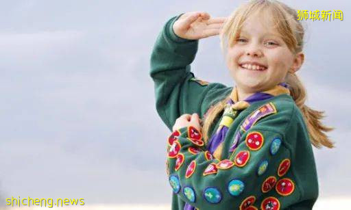 15岁就辍学的少年,竟创办了一家价值约10亿英镑的公司,如今被授予英国终身贵族爵位,光鲜背后,都是无人知晓的努力和坚持