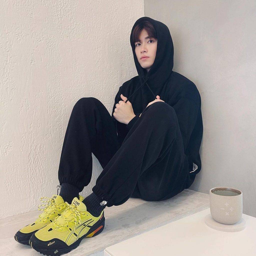 最新發現😎 高級感滿滿的Equate Coffee洞穴咖啡館！自烘咖啡豆+精致甜點🤤 質感藏在細節裏