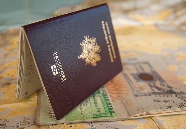 新加坡教育部宣布：4月1日起，学生可自行在网上申请入境许可