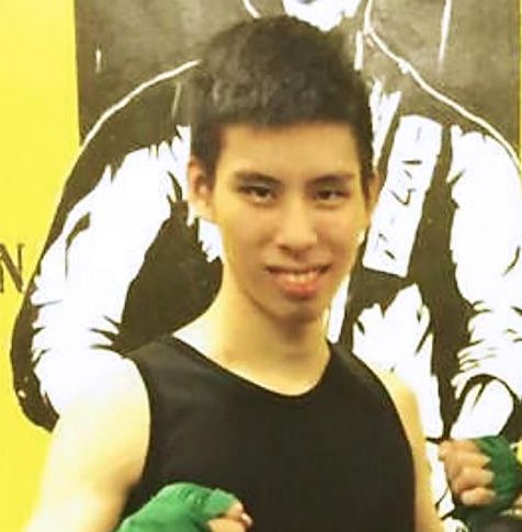 新加坡组屋一天两起凶杀案,22岁男子疯砍妈妈打死外婆