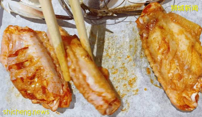 小木凳自助火锅新店开业两人同行一人免单，还送菜