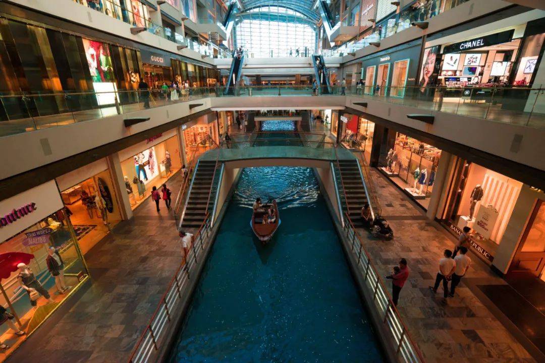 新加坡 吸引人们来,靠的不仅是颜值,还有才华