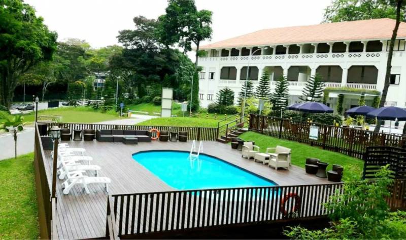 新加坡这家酒店大清仓!家具、灯饰、威士忌酒杯...都拿出来卖了