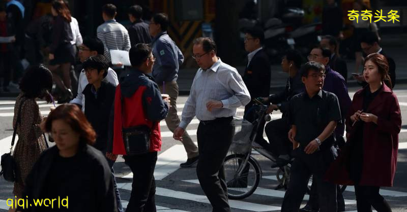 4月失业率飙至5%！ 失业大军激增至77.8万人