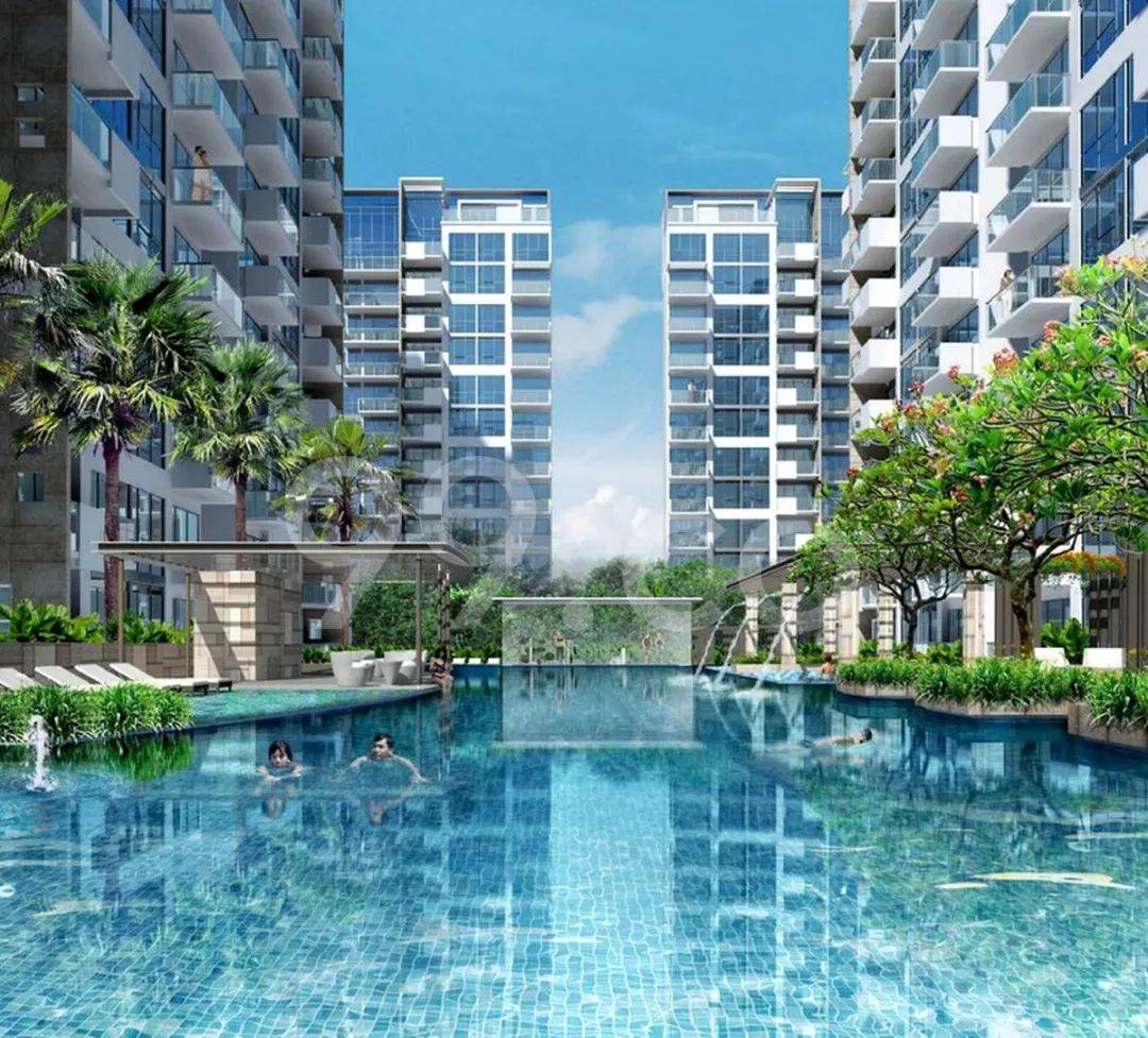 新加坡榜鵝公寓燃起熊熊烈火！窗戶融化，一片焦黑