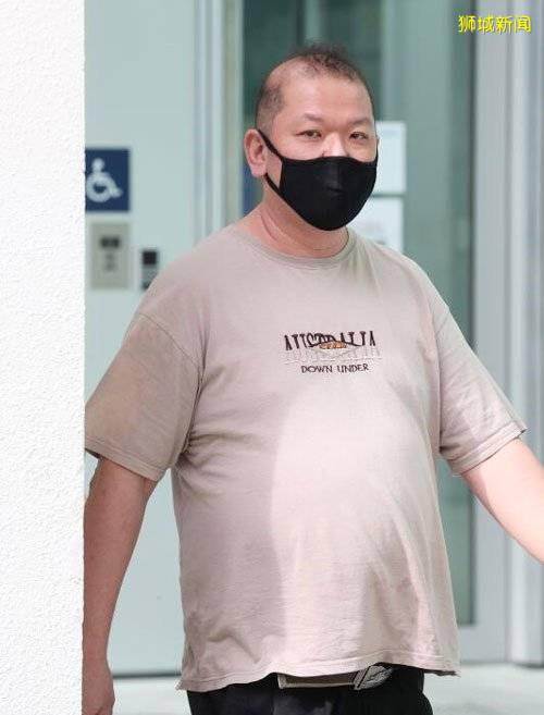 ◤新国CCB◢ 阿嫂脱口罩擦汗 阿叔对着她咳嗽