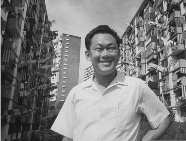 新加坡故事:經驗與挑戰