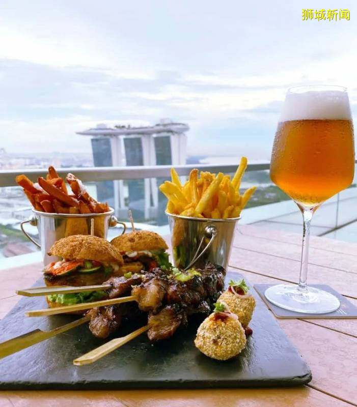 國慶美食都在這,讓我們看著閱兵吃美食