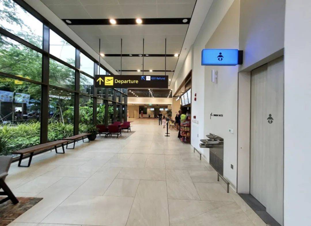 你知道新加坡除了樟宜,还有另一个民用机场吗