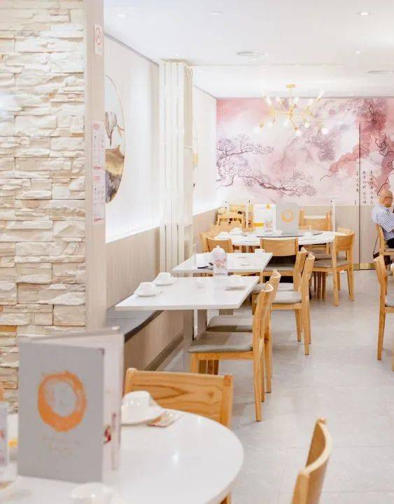 三人行新店開業!三人來吃就送招牌菜!全島三店同慶