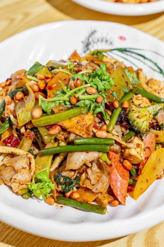 $6666大錦鯉又來了!去年火爆麻辣香鍋旗艦店又開新店了