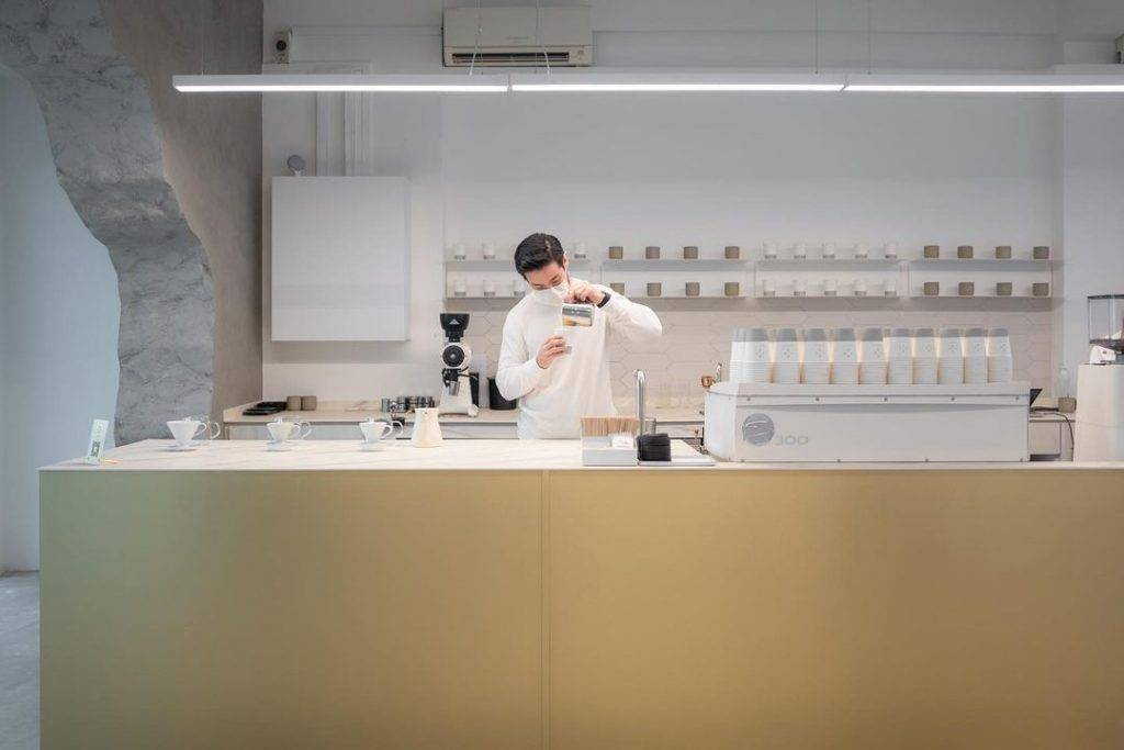 最新發現😎 高級感滿滿的Equate Coffee洞穴咖啡館！自烘咖啡豆+精致甜點🤤 質感藏在細節裏