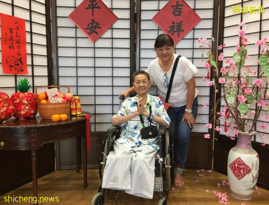 新加坡年长人士减少出门，这些义工们辛苦啦