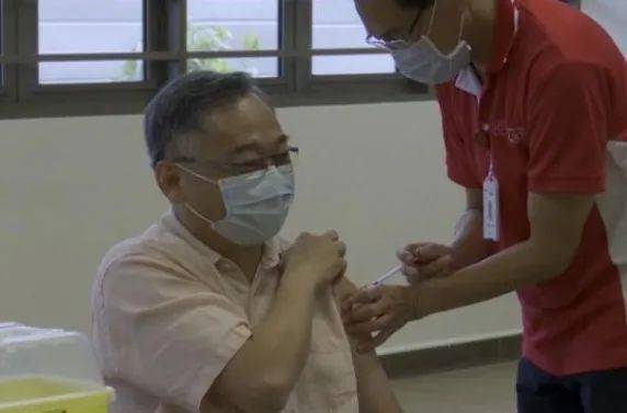 新加坡设立四个疫苗接种中心，已有6200人接种疫苗