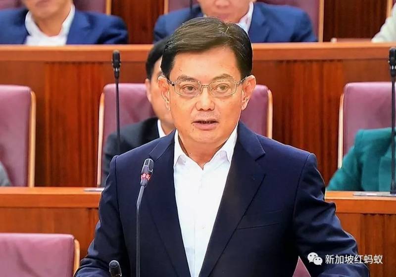 执政党发球凶猛　工人党不接球　兜一圈绕回原点