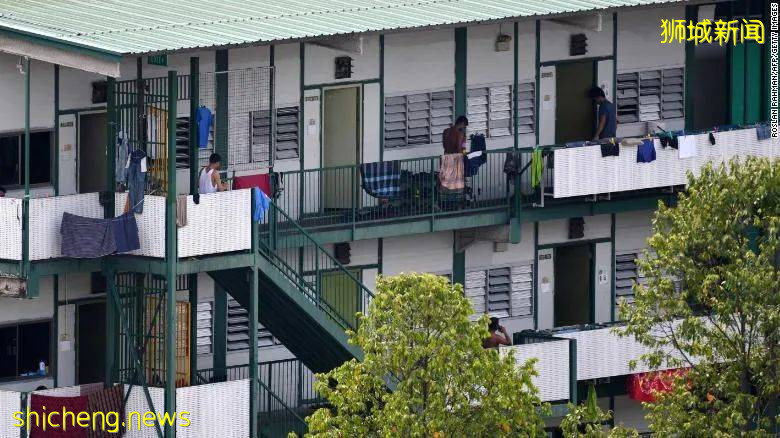 120多名中国乘客困在美国机场无法回国!8月新加坡向中国输入10多起病例