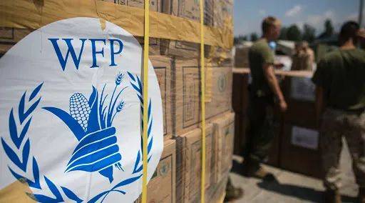 新航出的麻將被搶光！1700元，比LV和Tiffany好看！李光耀：誰也別想搞垮新航