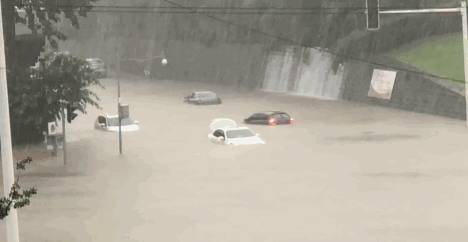 千年一遇！我的家乡河南被大雨淹没！新加坡有多少河南人在哭泣？
