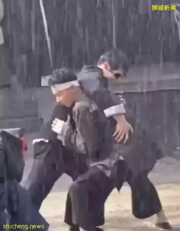 戴向宇冬天上海拍戏 每天与寒冷战斗