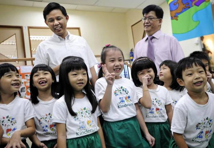 新加坡內閣進行重大改組，陳振聲出任新一任教育部長