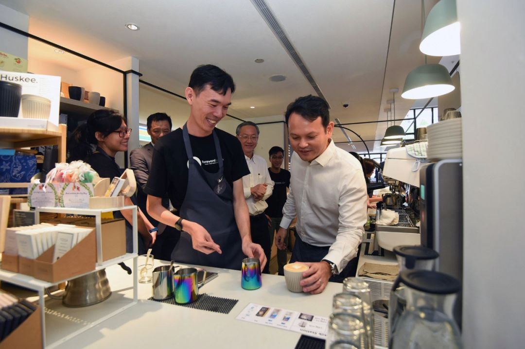 疫情期间不能随便减薪、放无薪假,必须通知新加坡人力部