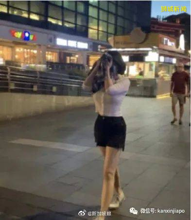 乌节路邂逅许晴：51岁的她身材竟然还这么辣