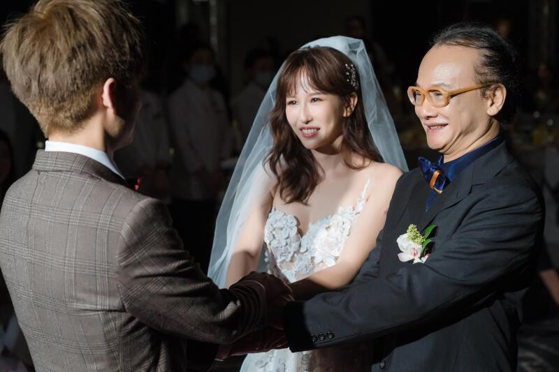 潘嘉丽台北出嫁 黄靖伦 王建复代表家人 婚宴致词