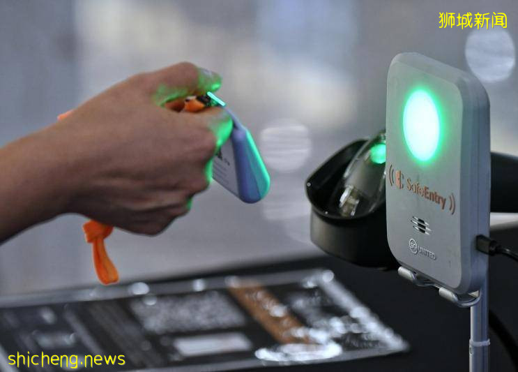 狮城下周一起 · 进商场内超市须登记SafeEntry