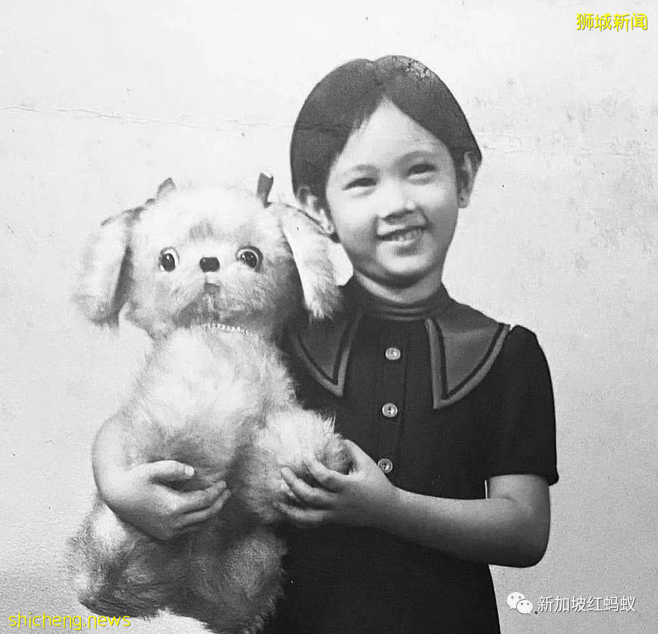 新加坡女部長和議員分享童年舊照　以自身經曆鼓勵年輕女孩勇敢追夢