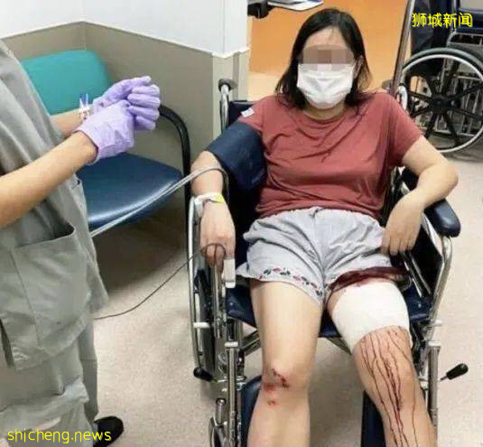 小心!有人在新加坡濱海灣花園徒步,被2米蟒蛇咬傷